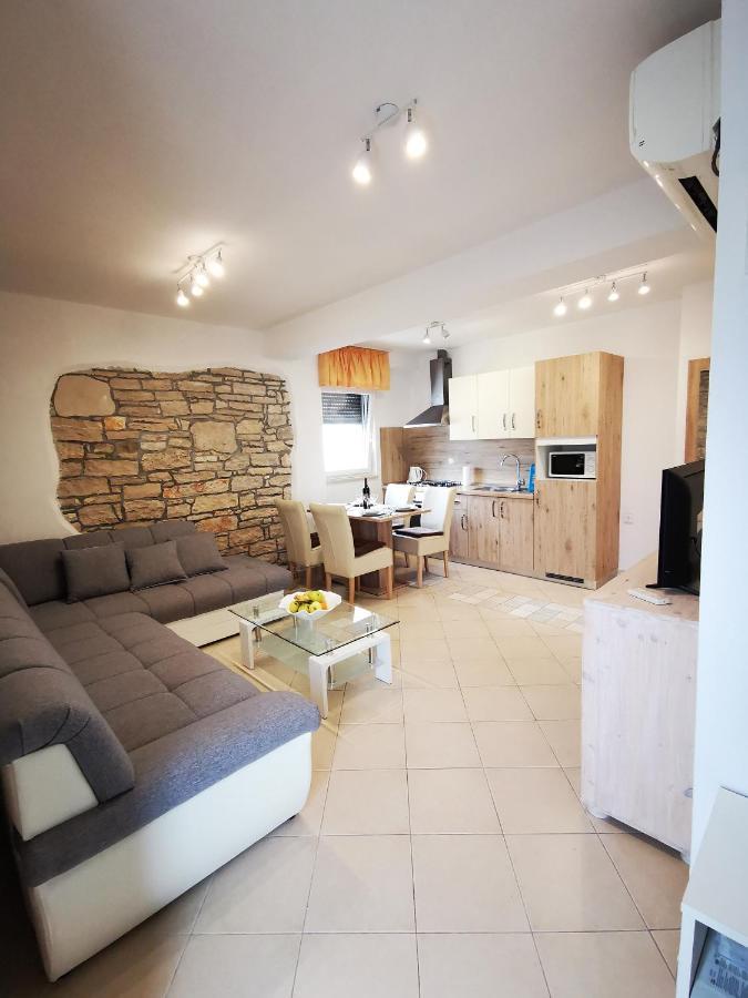 Meressa Paolia Apartments Novigrad Istria Esterno foto