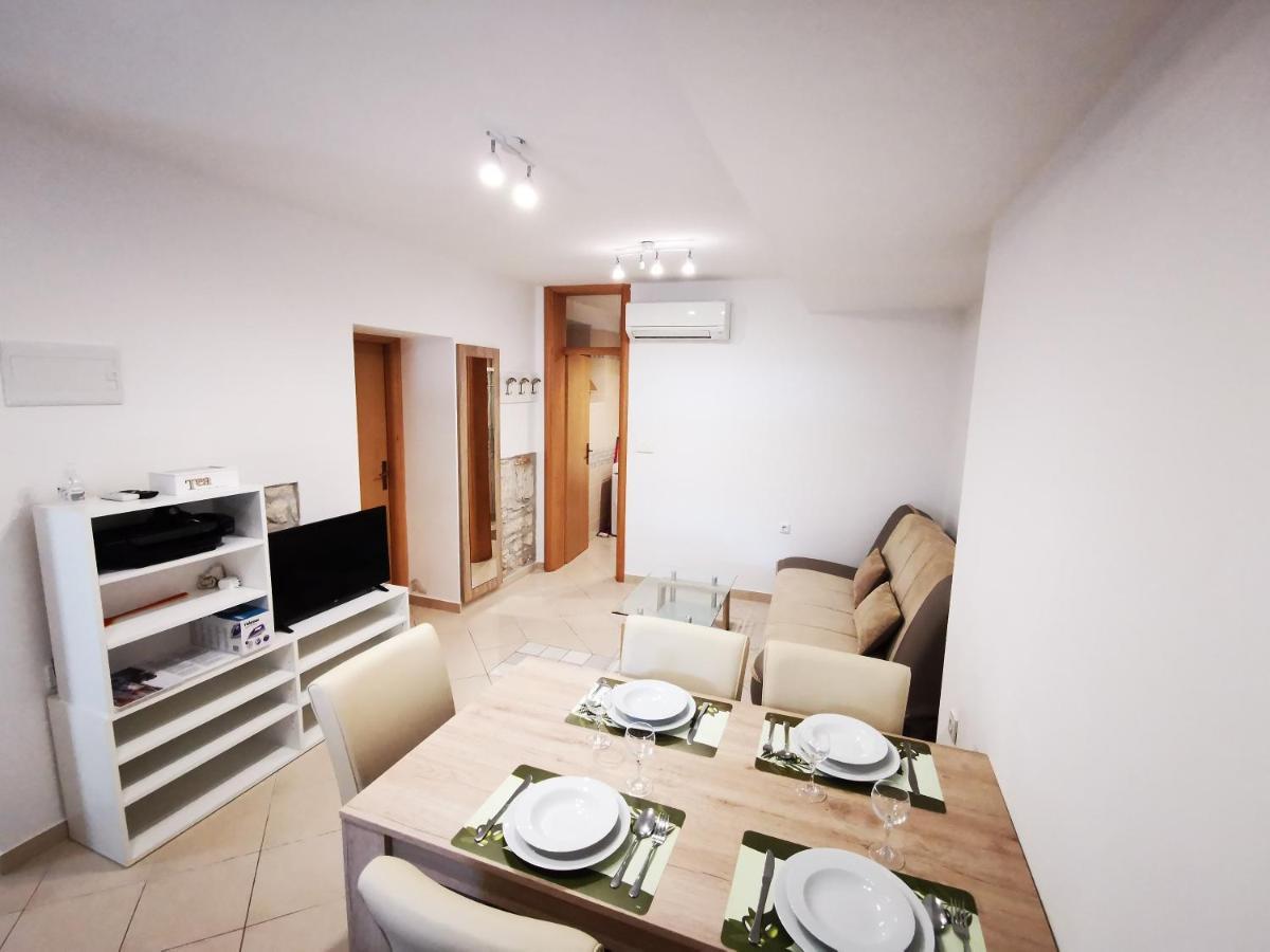 Meressa Paolia Apartments Novigrad Istria Esterno foto
